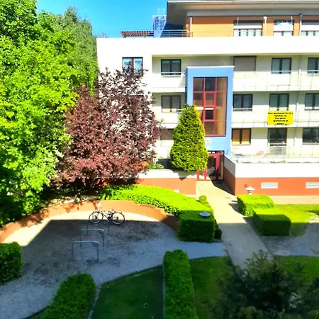 Apartamenty-plaza Apartmán *